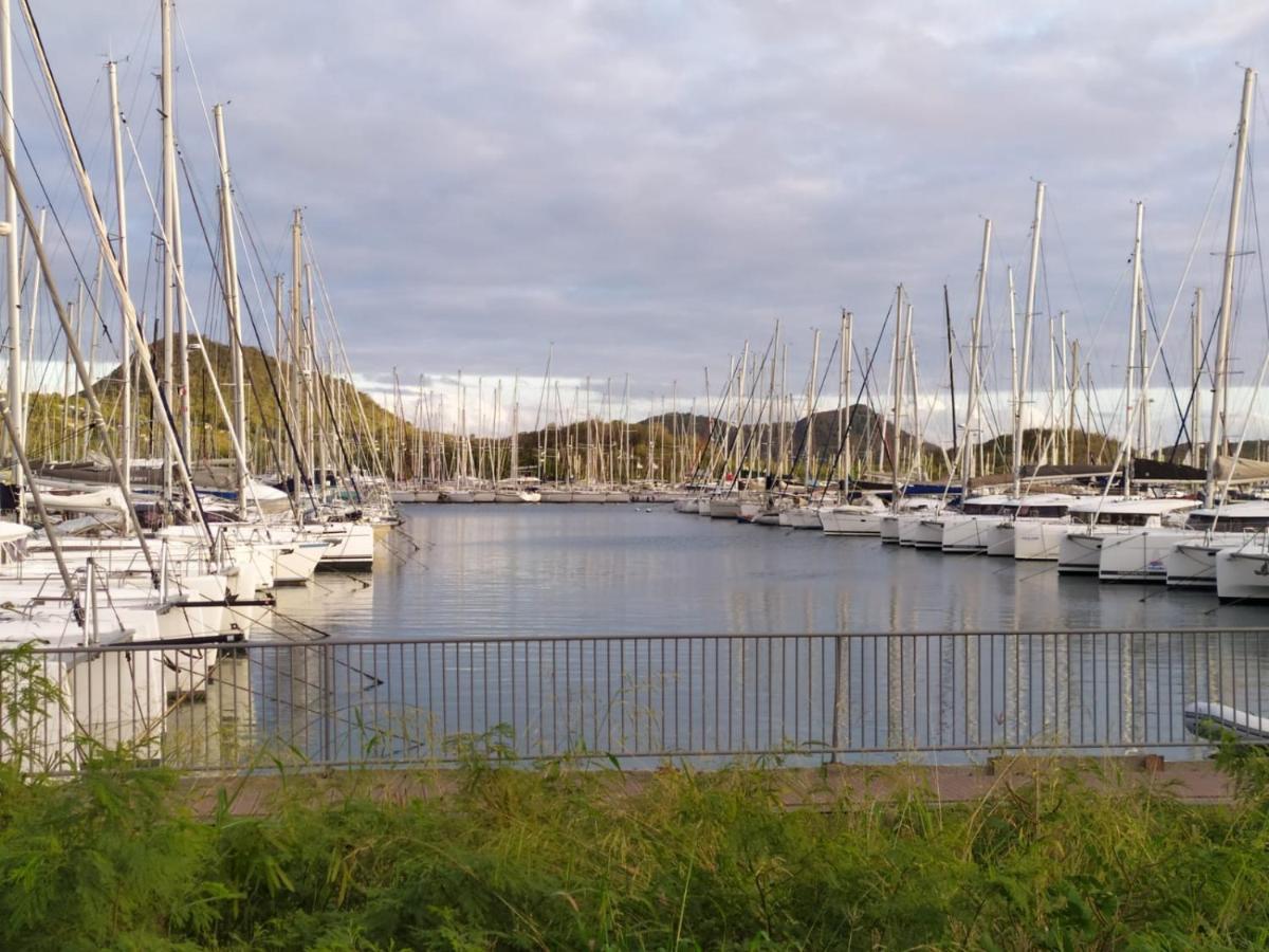 Imagine972 Martinique Bateau Hotel A Quai Le Marin 3 Cabines 3 Salles De Bains 6 Pers Maxi Exterior foto